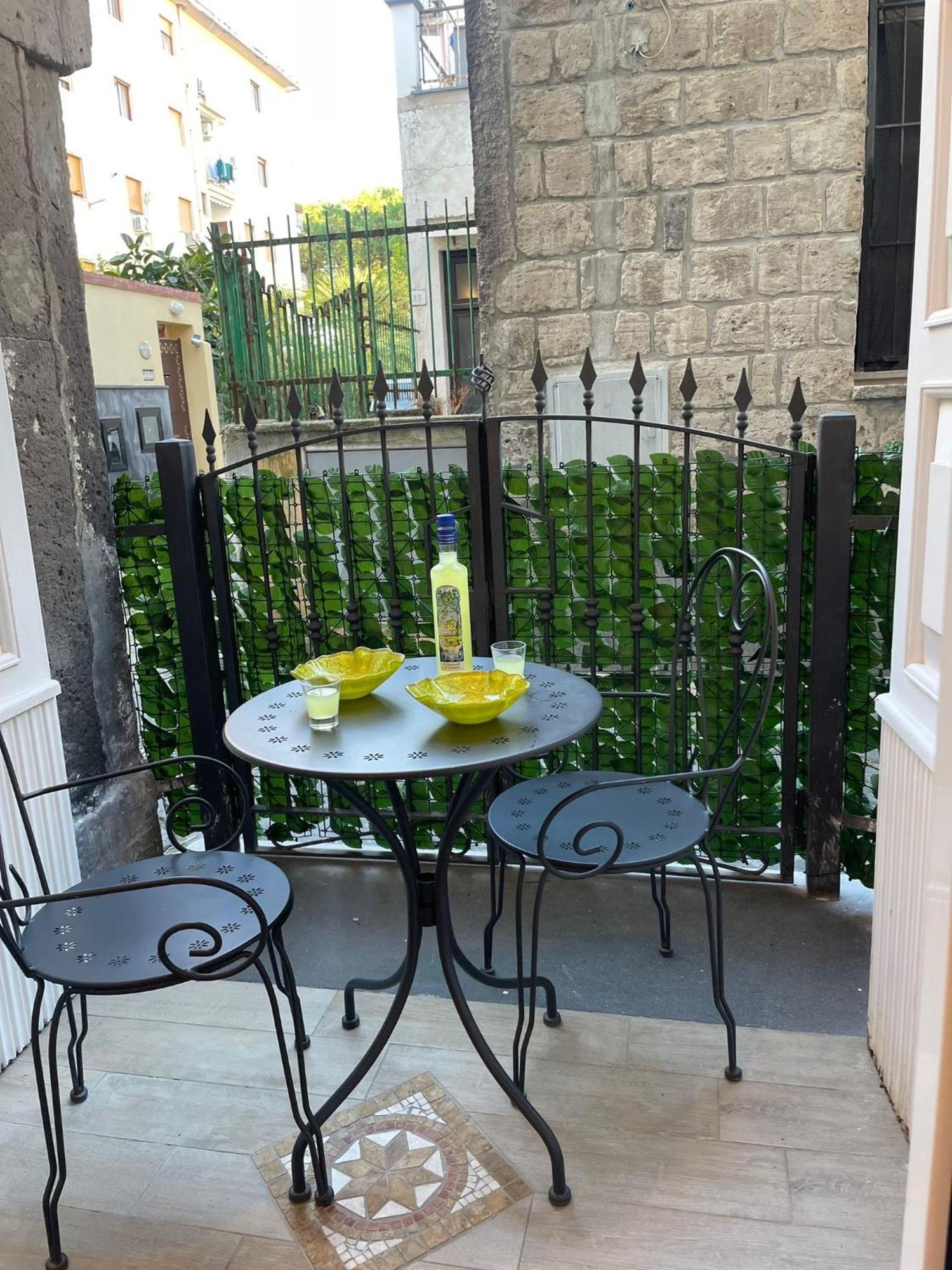 San Nicola Suite & Mini Apartment Σορέντο Εξωτερικό φωτογραφία